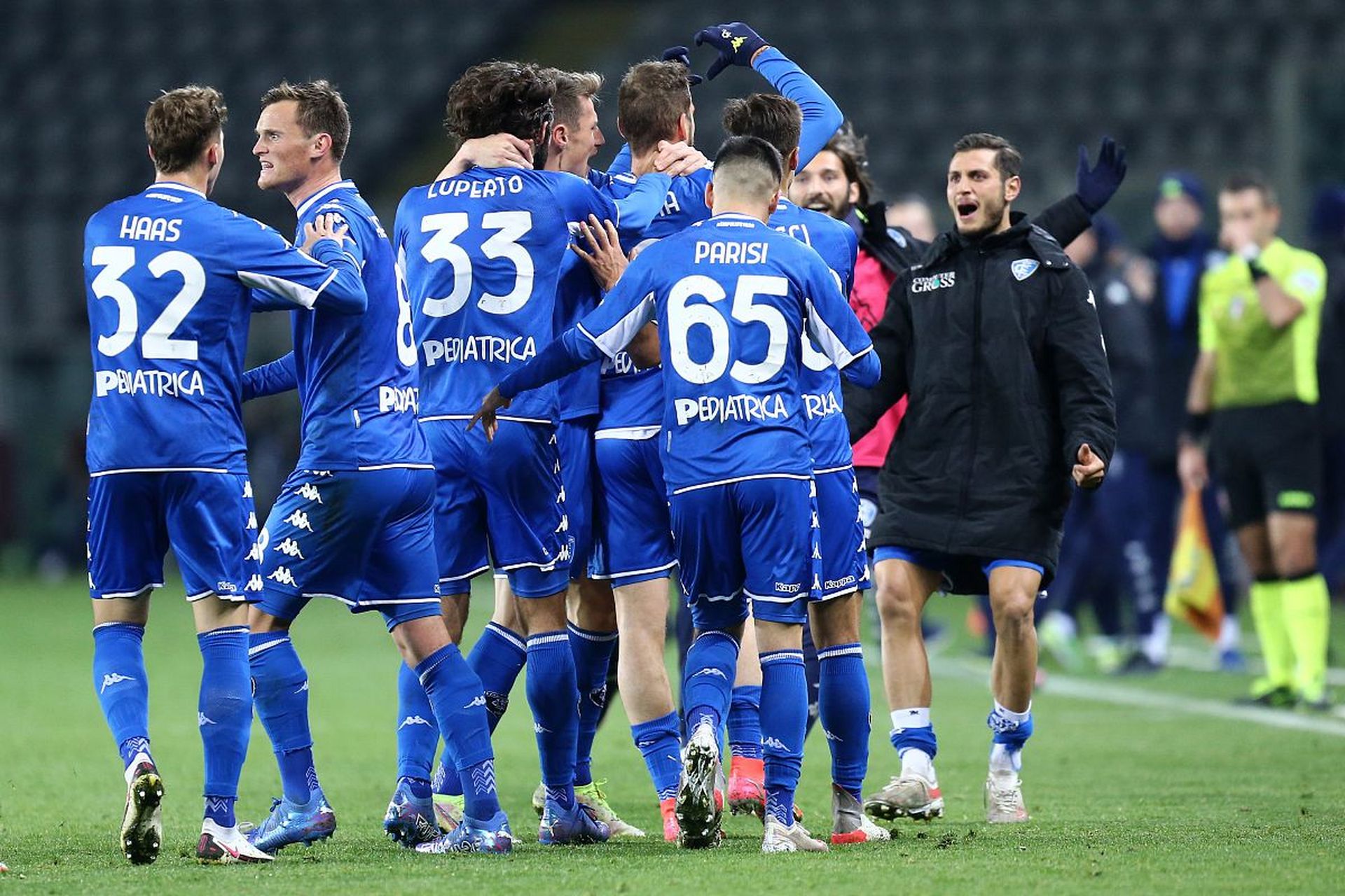 ESPN：阿森纳曾考虑引进过伊萨克，但其伤病史令前者担忧.